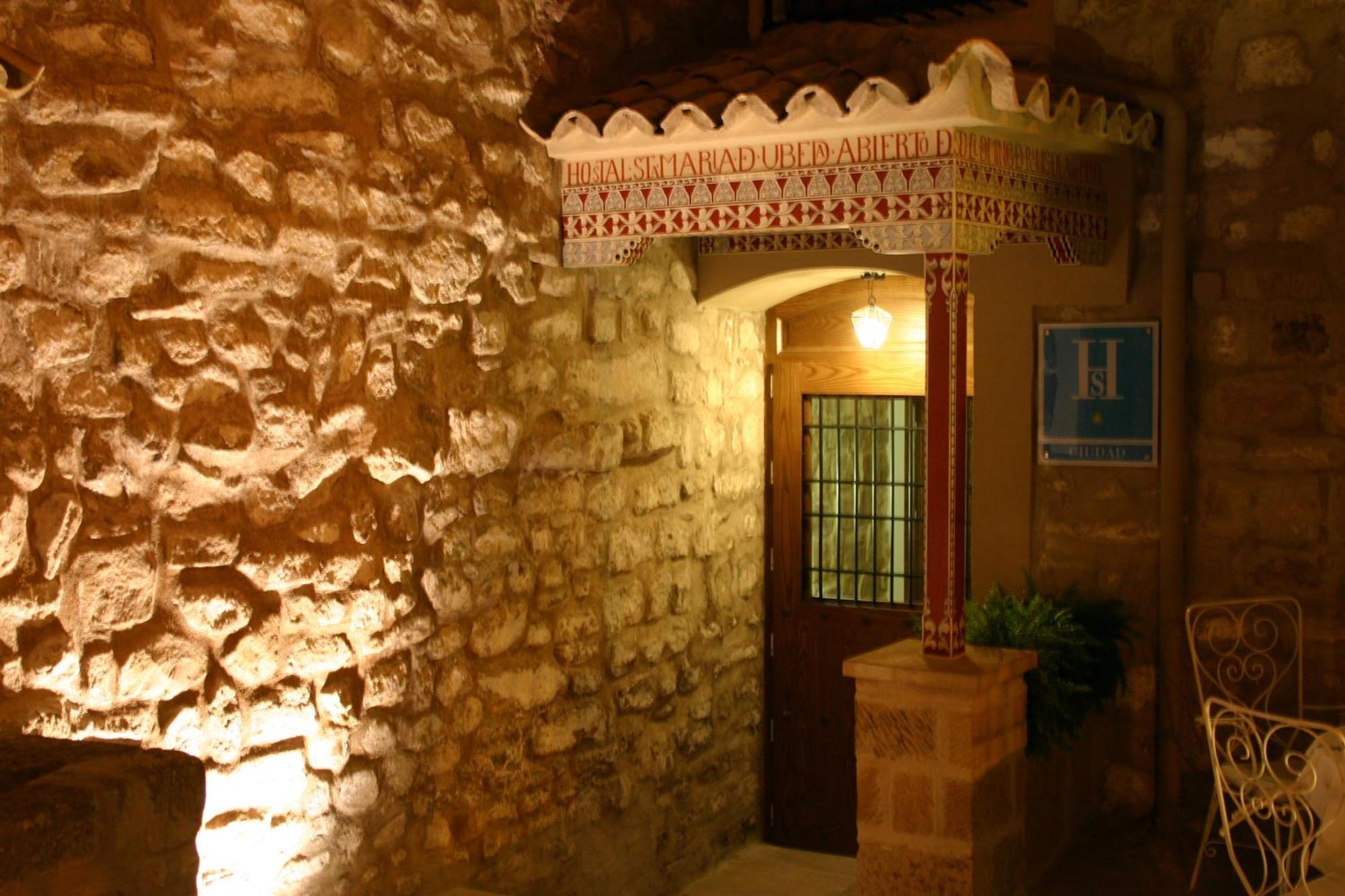 Hostal Santa Maria De Ubeda Ngoại thất bức ảnh