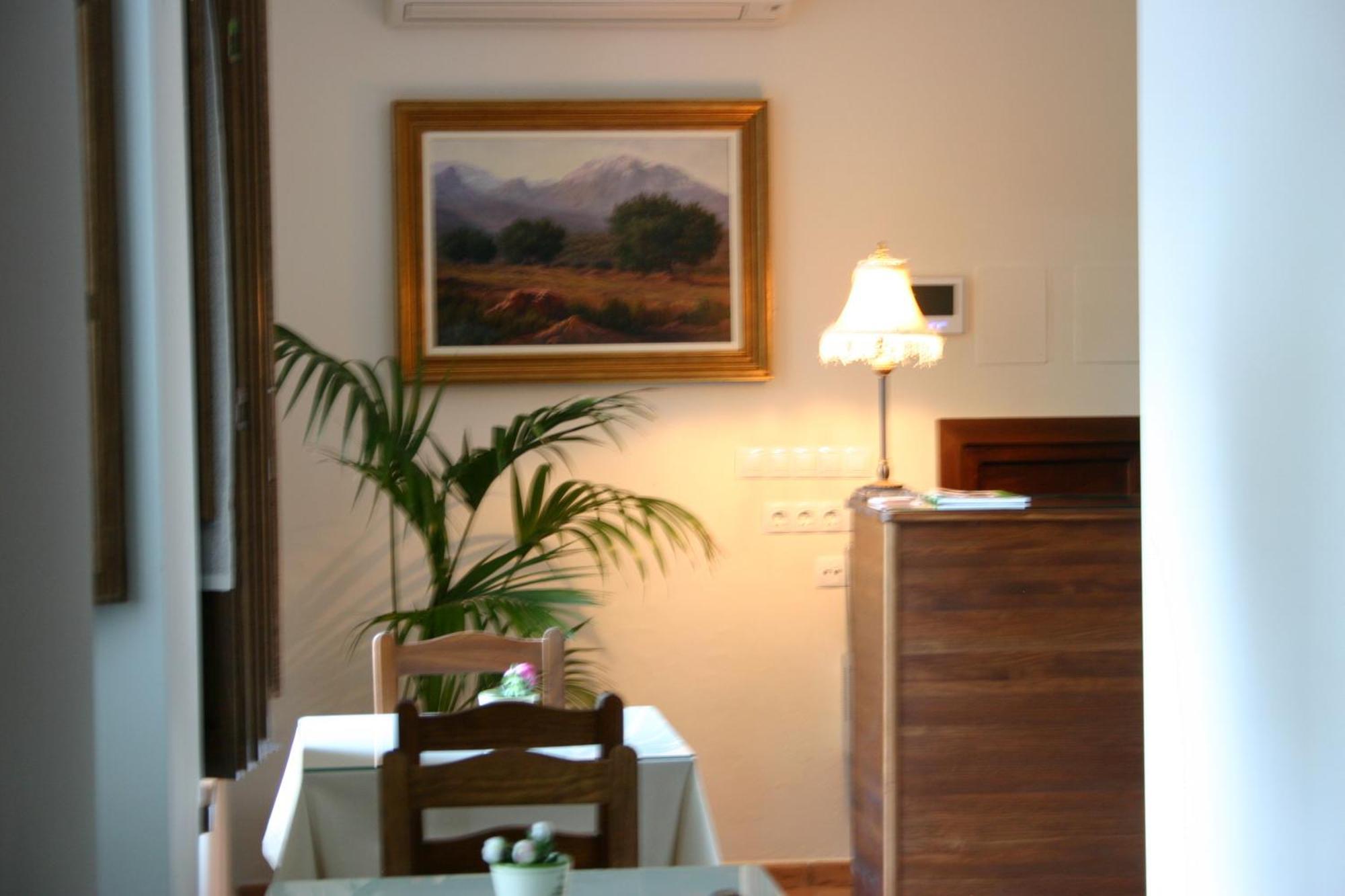 Hostal Santa Maria De Ubeda Ngoại thất bức ảnh