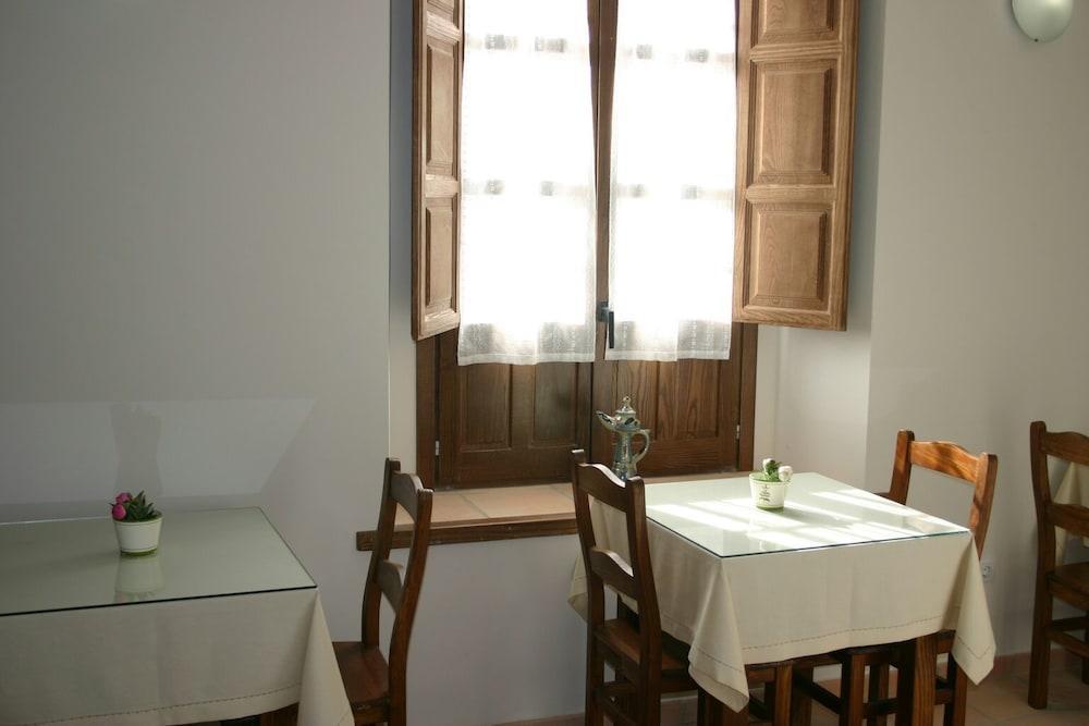 Hostal Santa Maria De Ubeda Ngoại thất bức ảnh